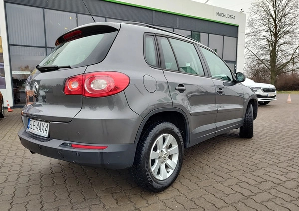 Volkswagen Tiguan cena 39900 przebieg: 192500, rok produkcji 2010 z Lubień Kujawski małe 326